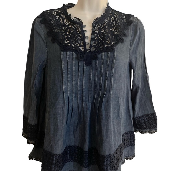 Anthropologie Holding Horses Denim Shirt - 0 denim navy. Pleated front - Picture 3 of 5